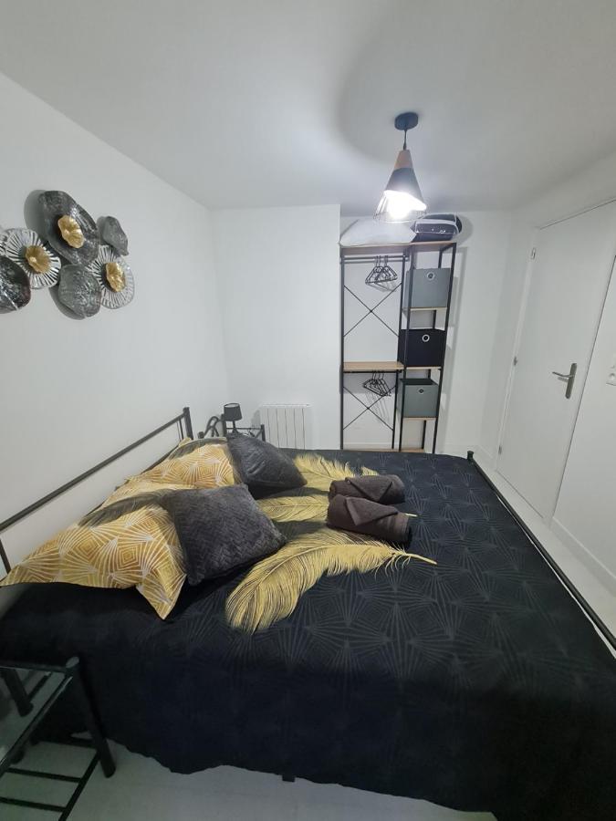 Ferienwohnung La Roche Du Roy Rocroi Exterior foto